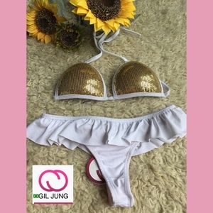 Brazil - bikini - by Gil Jung